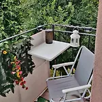 Niebianskie Gniazdko Kolo Starego Miasta Apartmán *