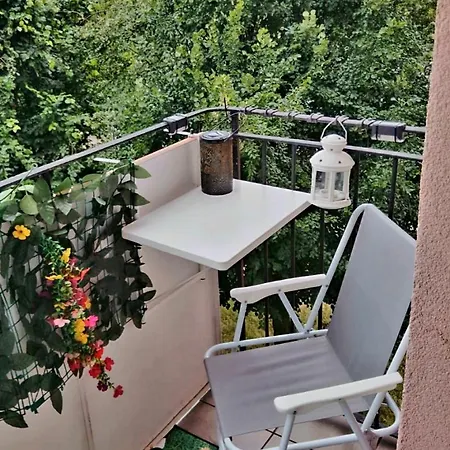 Niebianskie Gniazdko Kolo Starego Miasta Appartement *